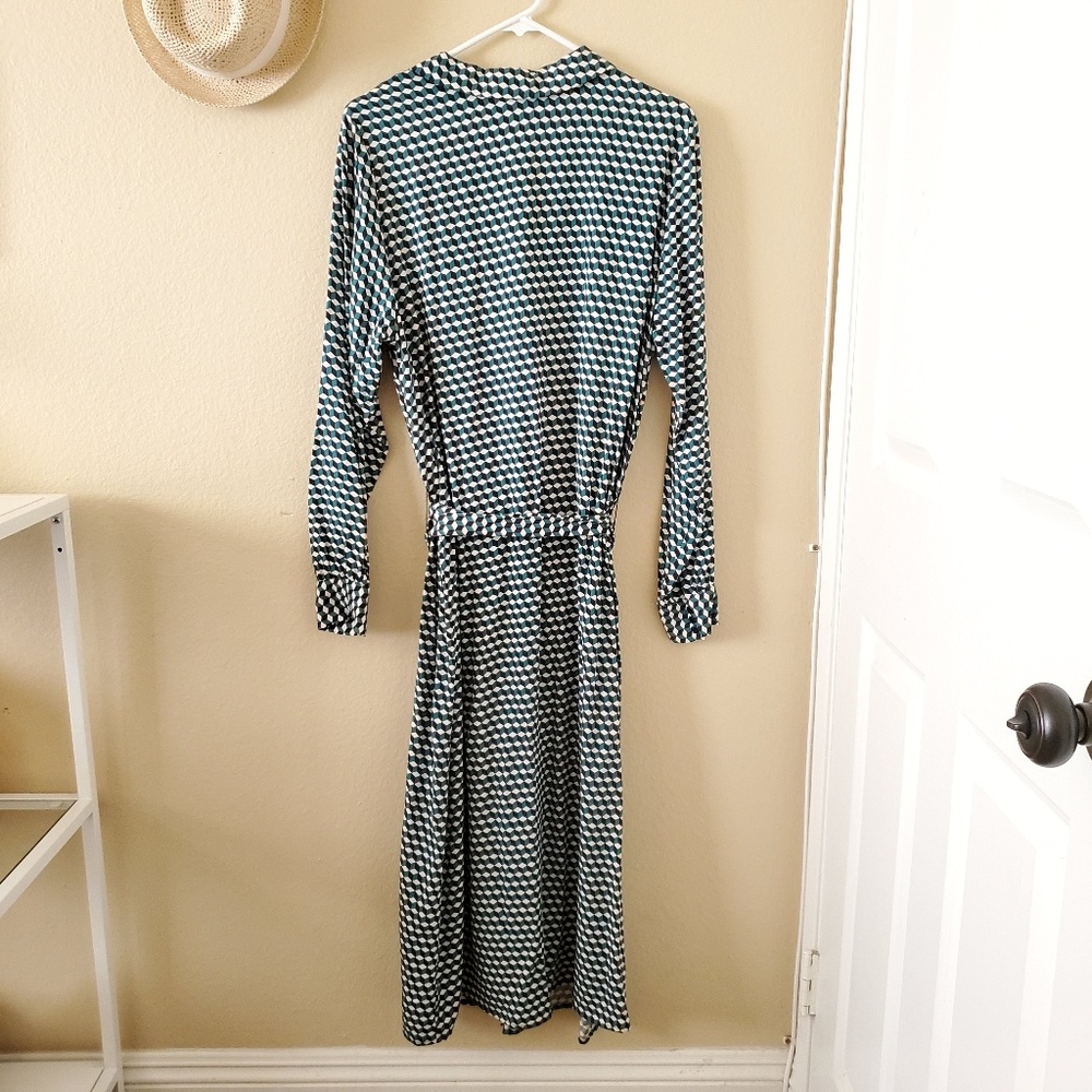Dress with belt - Picture 3 of 4